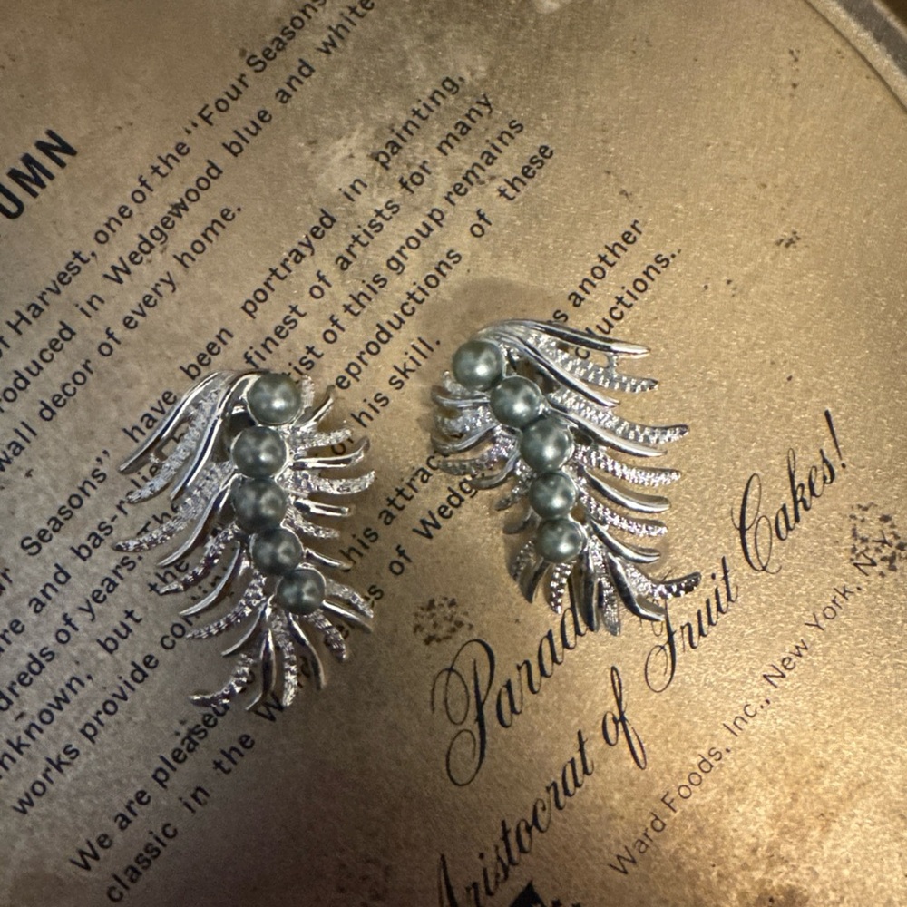 LOT of vintage earrings, lots of pairs! Some are signed.